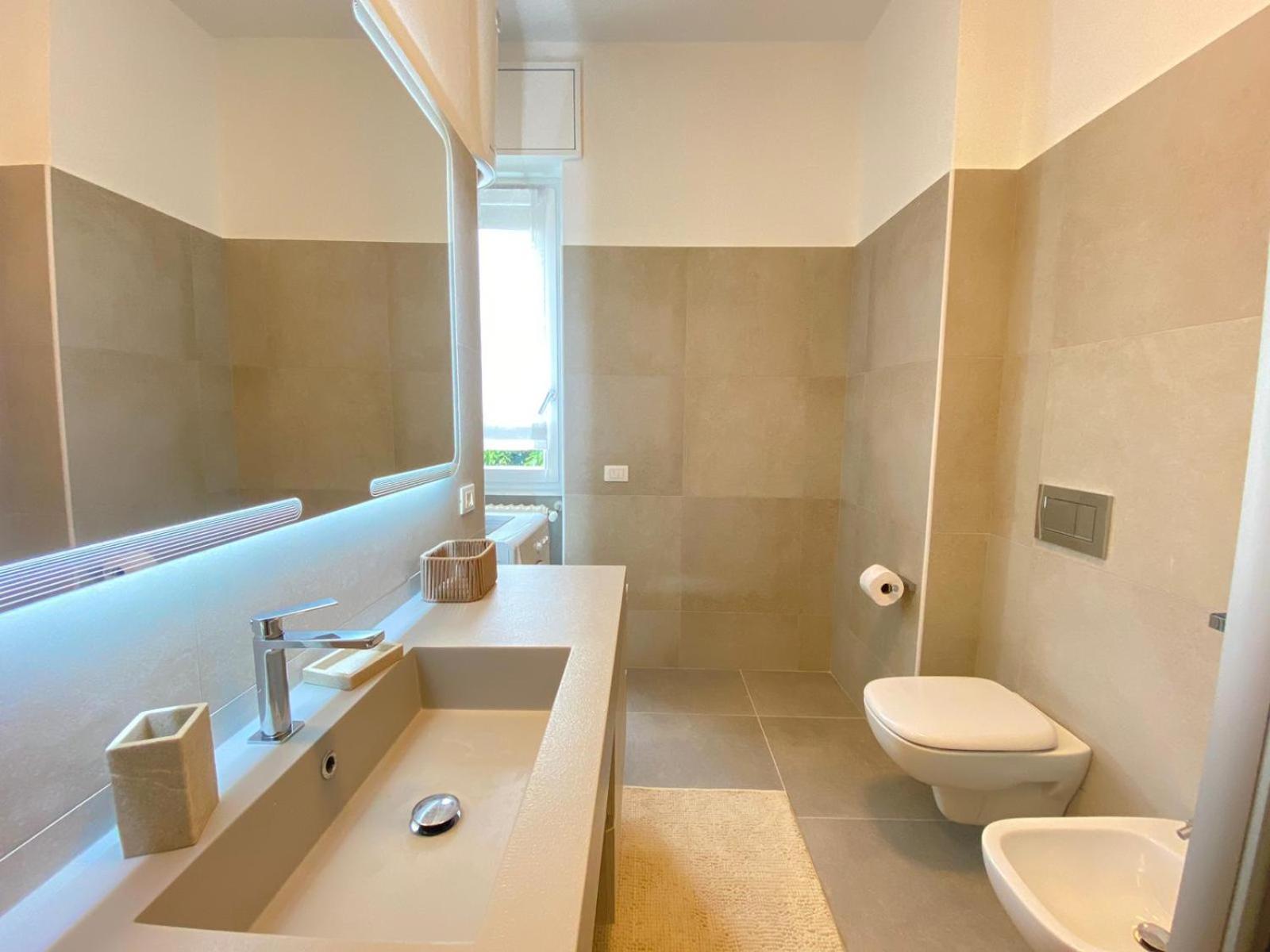 House By Naty Apartment Brescia Bagian luar foto